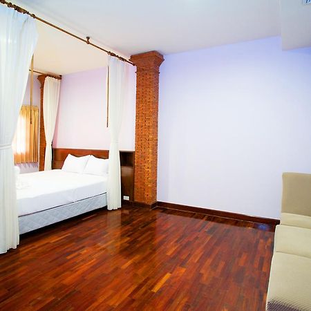 Boom Boom Beach Resort Laem Sing Chanthaburi Exterior foto