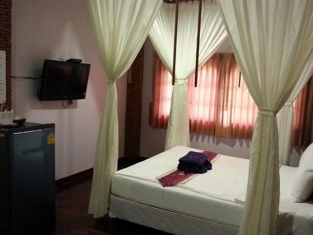 Boom Boom Beach Resort Laem Sing Chanthaburi Exterior foto