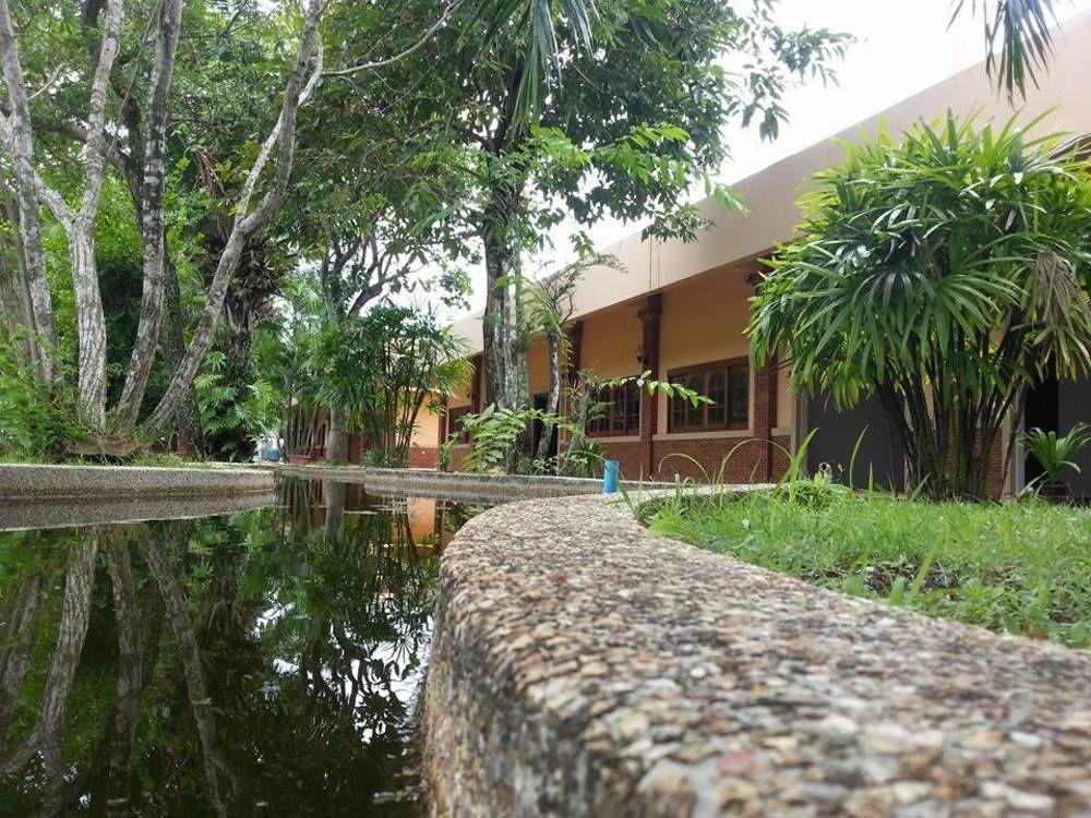 Boom Boom Beach Resort Laem Sing Chanthaburi Exterior foto
