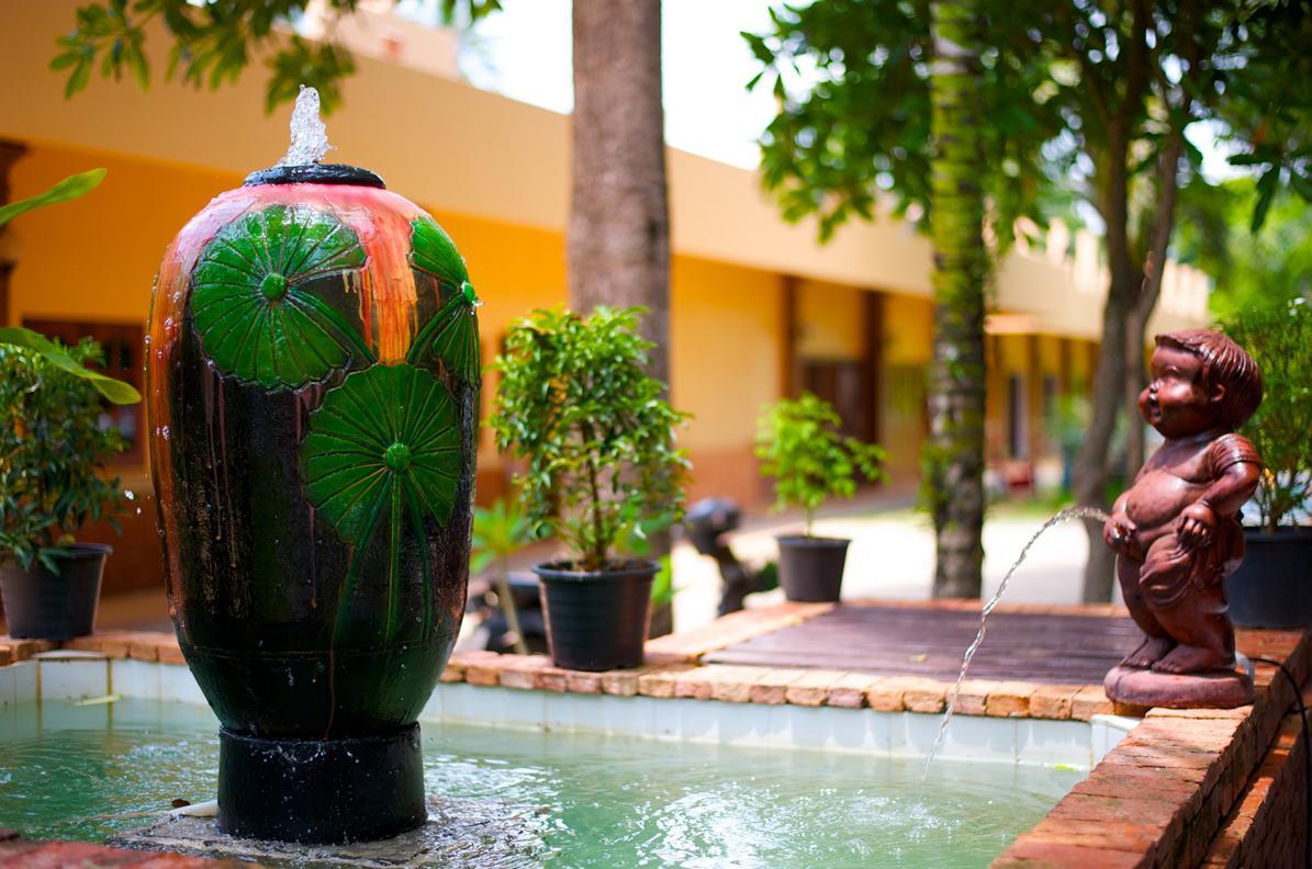 Boom Boom Beach Resort Laem Sing Chanthaburi Exterior foto