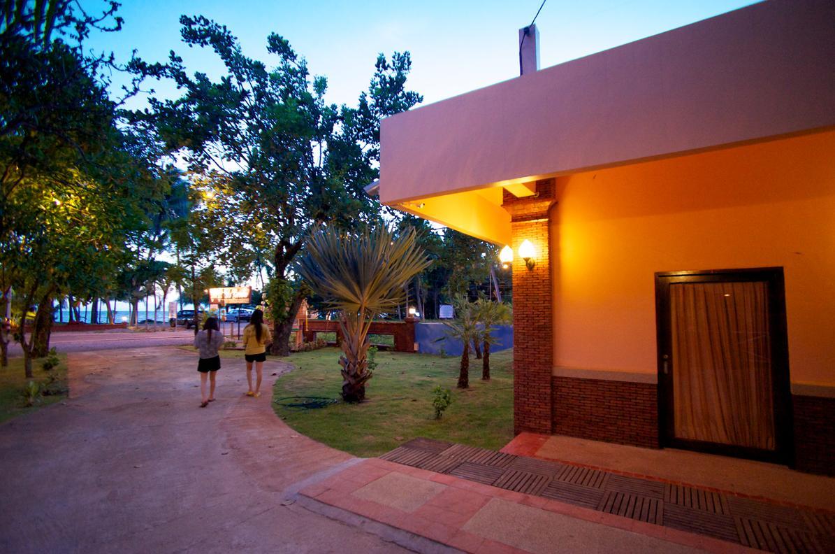Boom Boom Beach Resort Laem Sing Chanthaburi Exterior foto