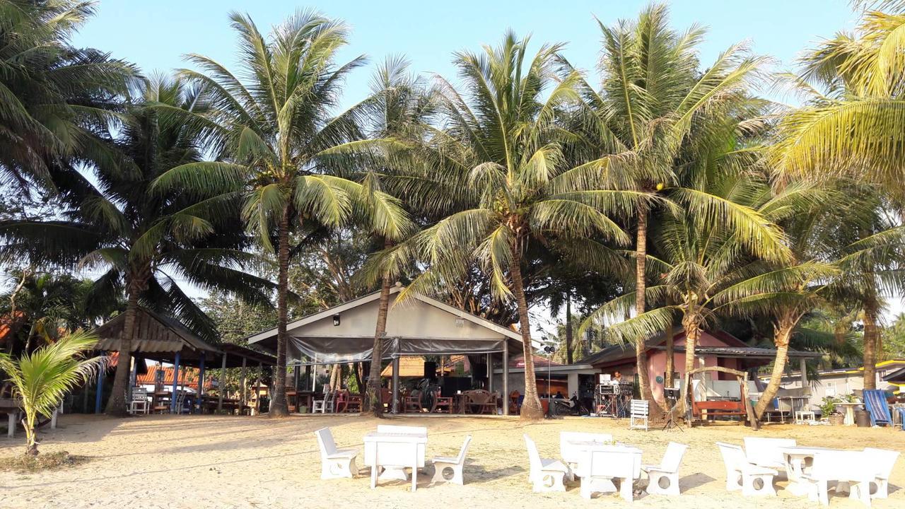 Boom Boom Beach Resort Laem Sing Chanthaburi Exterior foto