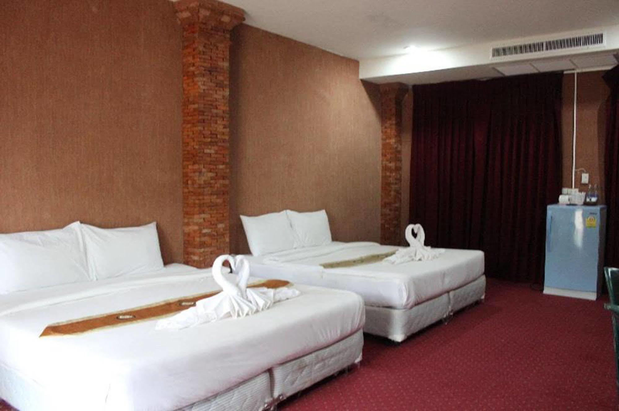 Boom Boom Beach Resort Laem Sing Chanthaburi Exterior foto
